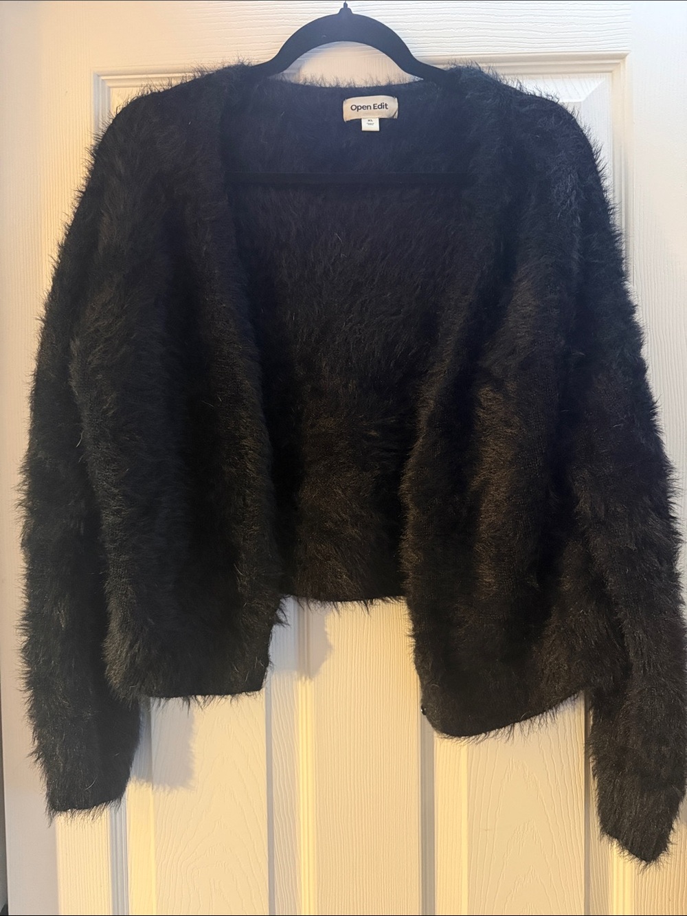 Open Edit Black Fuzzy Cropped Women's Sweater Cardigan